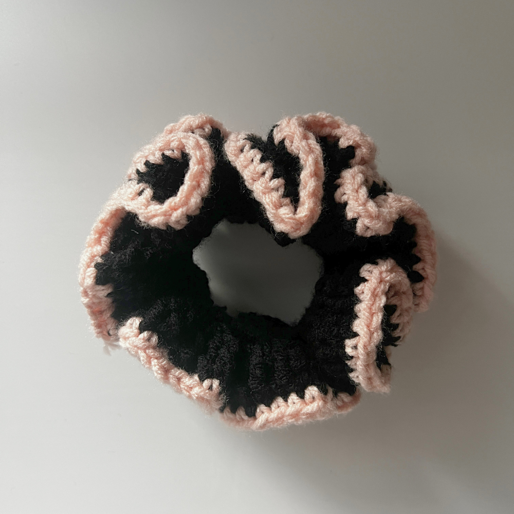 SKZ "Do It" Crochet Scrunchie | Black & Blush Pink Hair Tie