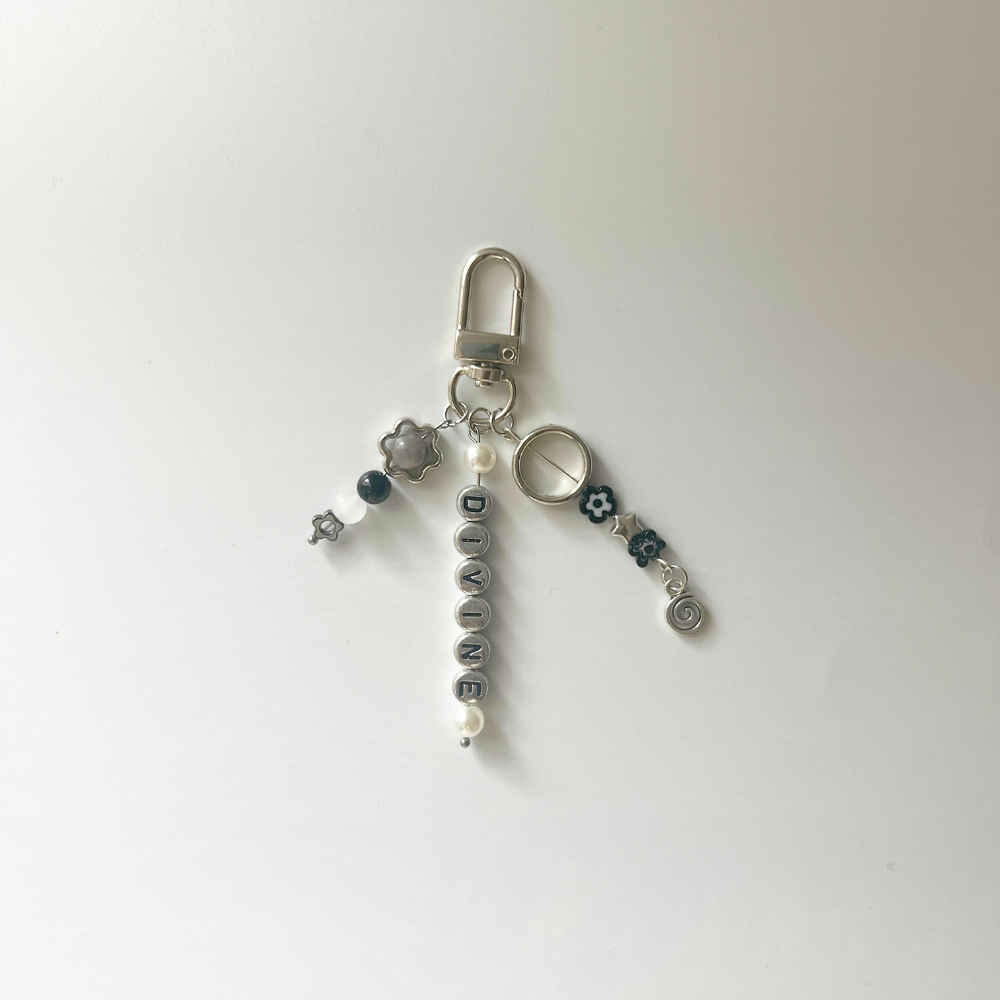 SKZ Divine Keychain | Black, White & Pearl Fan-Made Keychain