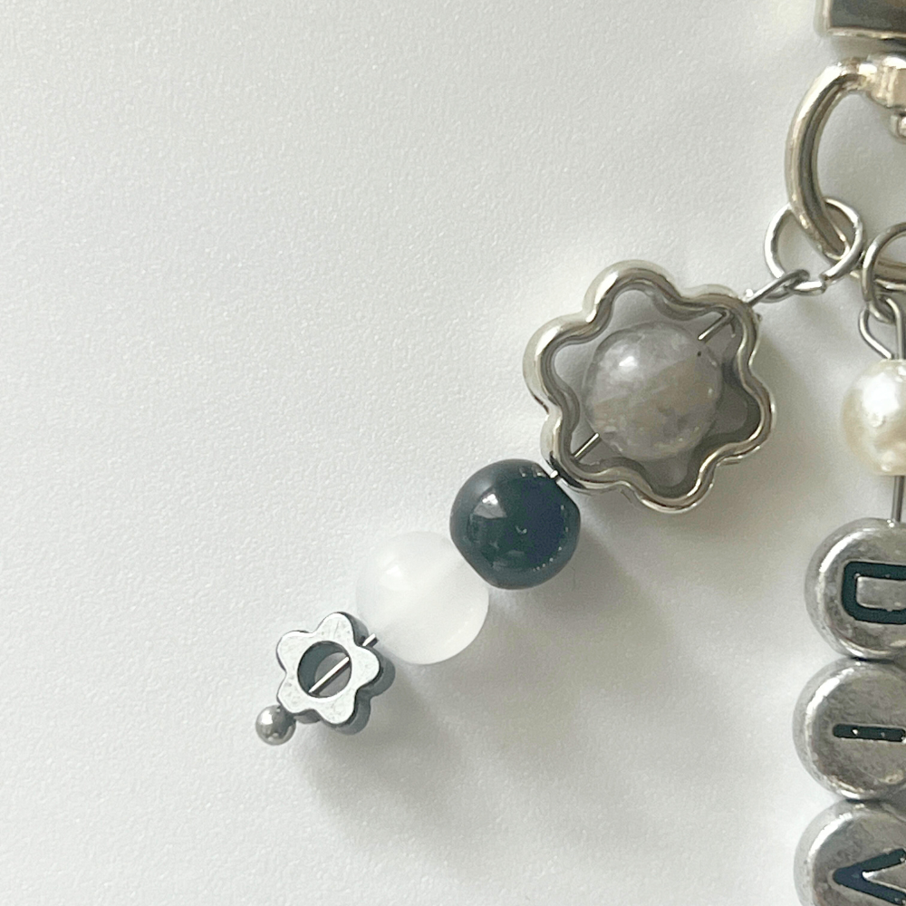 SKZ Divine Keychain | Black, White & Pearl Fan-Made Keychain