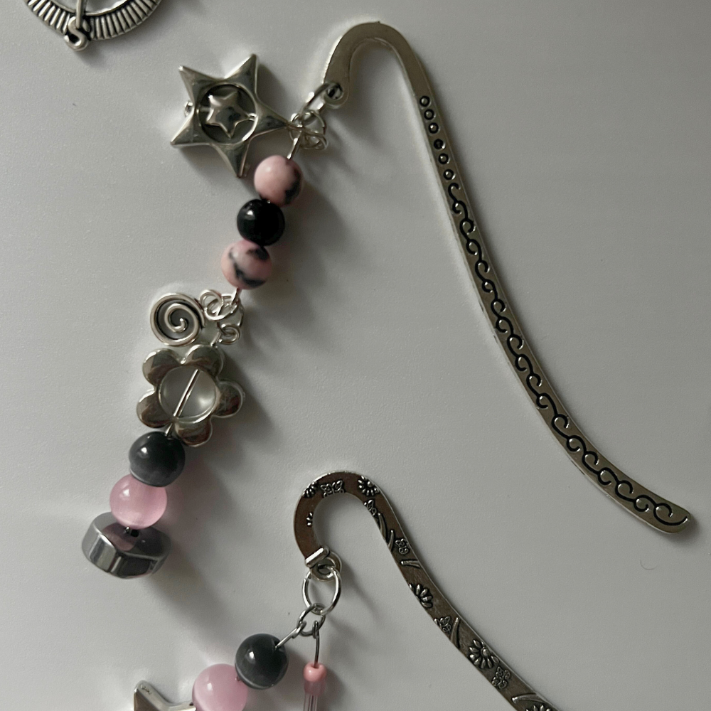 Stray Kids "Do It" Bookmark Collection | Handmade Metal Beaded Bookmark