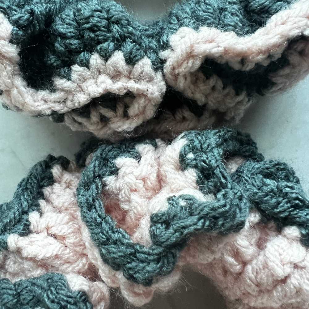 SKZ "Do It" Crochet Scrunchie Set | Pink & Gray Hair Scrunchie Duo